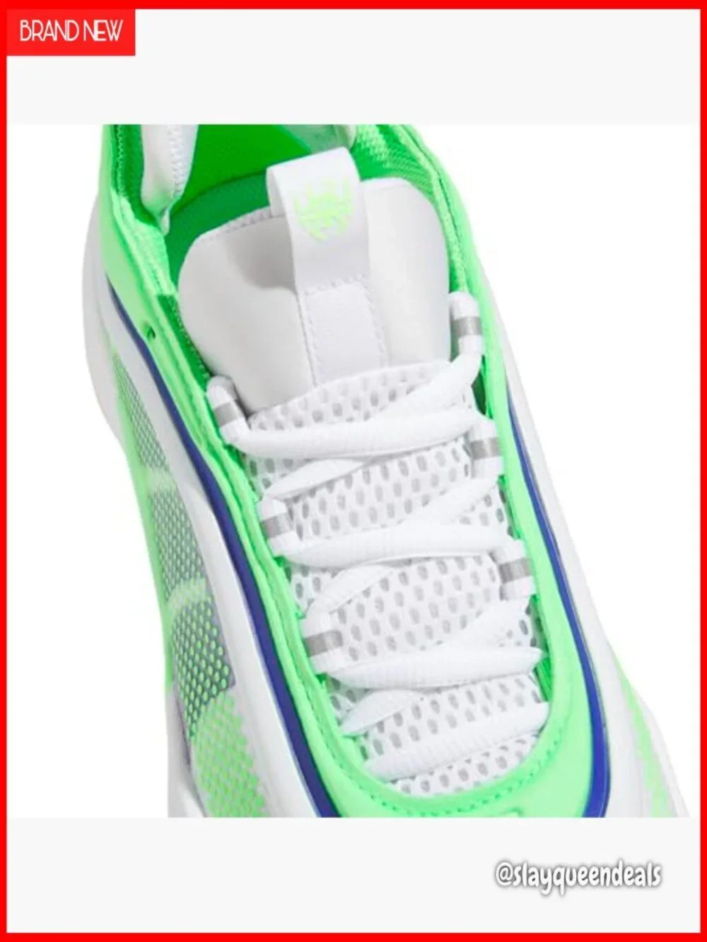 Lightweight Basketball Sneakers with Secure Lace-Up Fit for Court Performance